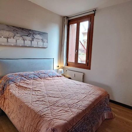 Vera Luxury Apartment Sirmione Bagian luar foto