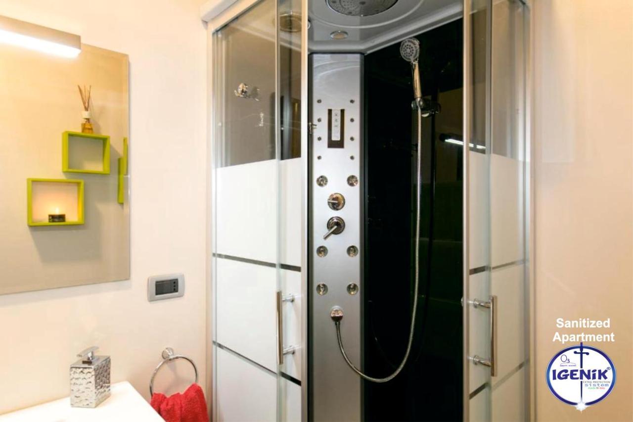 Vera Luxury Apartment Sirmione Bagian luar foto